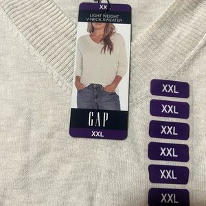 NWT*Gap lightweight sweater